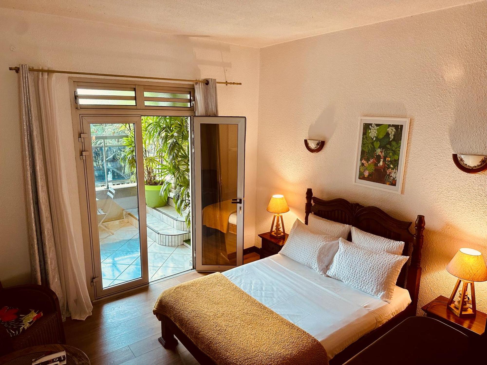 Hotel Residence Le Phoenix Saint Pierre Εξωτερικό φωτογραφία